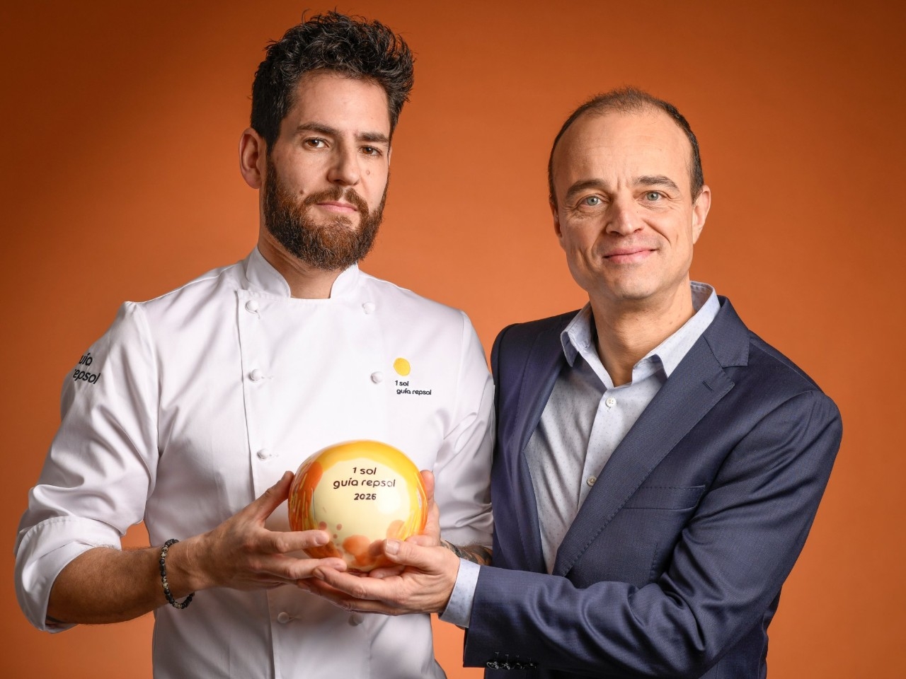 Rubén Hernández Mosquero y Miguel Ángel Milán, chef y sumiller de EMi (Madrid).