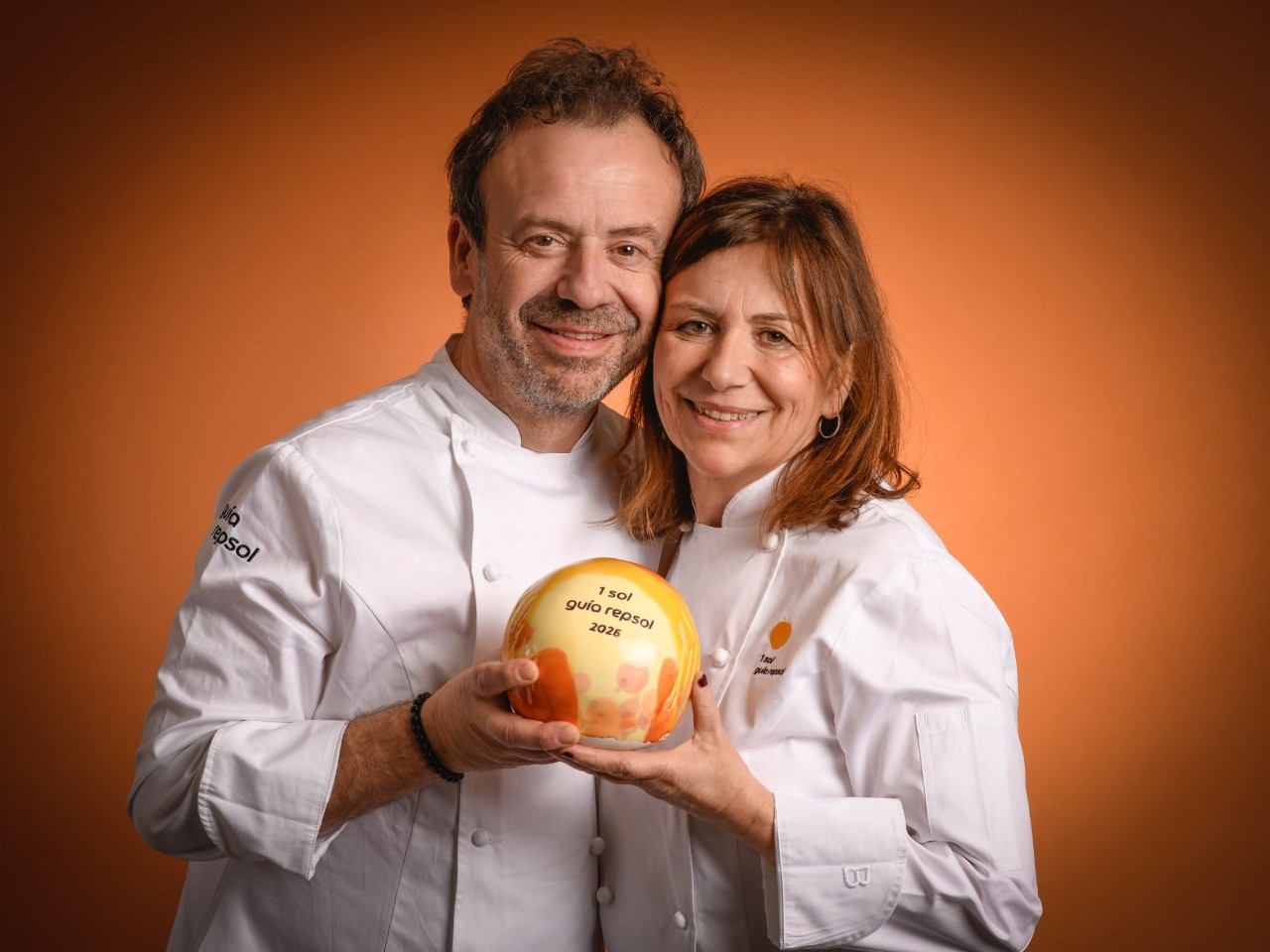 Los hermanos Nacho y Esther Manzano, de Narbasu (Piloña, Asturias).