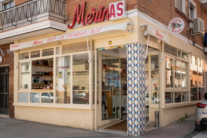 LORENA LÓPEZ, MARTA BERENGUER Y LISI LINDER. Actrices y  propietarias de Merino Bar