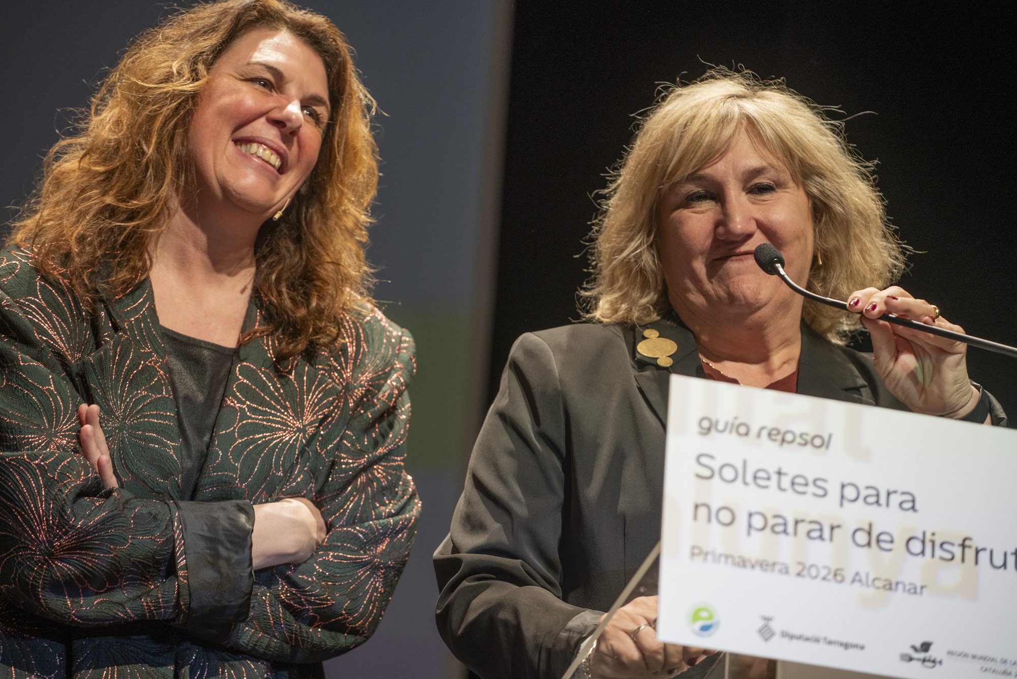 María Ritter, directora de Guía Repsol y Cristina Lagé, directora general de Turismo de la Generalitat.