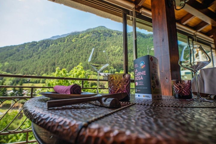 Impresiona tanto verde desde las mesas de ‘La Terrazeta’. Foto: Facebook ‘La Terrazeta’