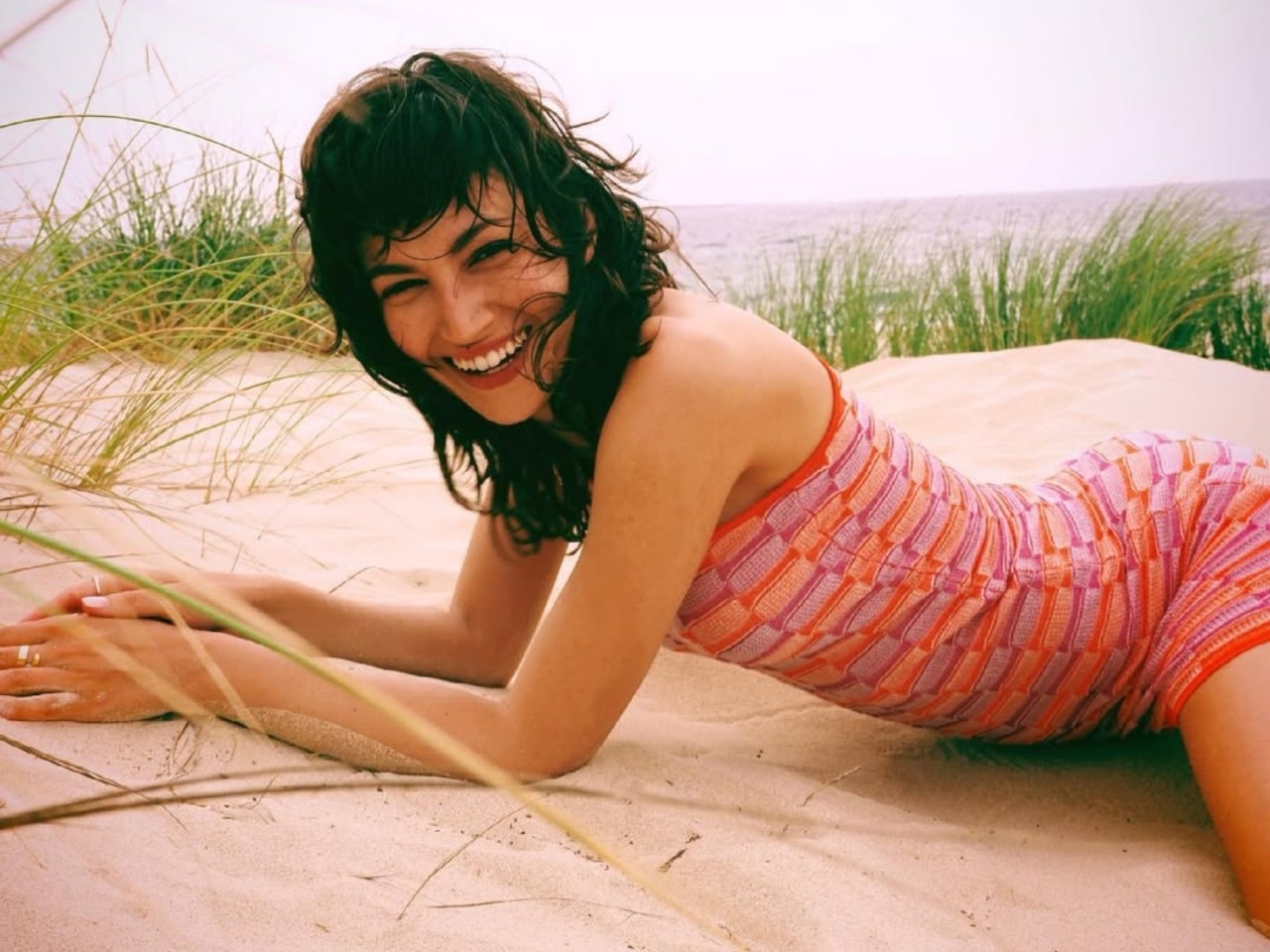 La actriz Úrsula Corberó en la playa de Ibiza