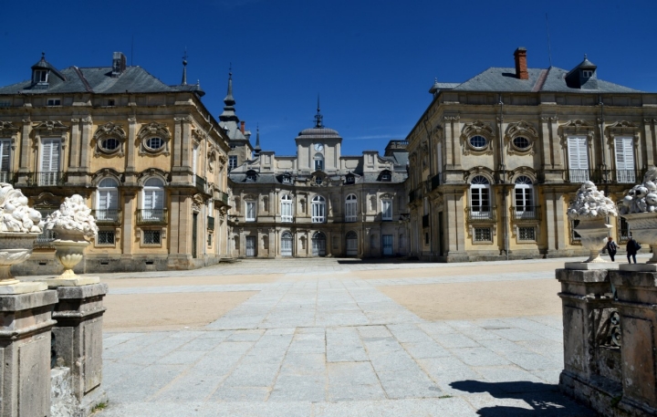 La entrada al Patio de la Herradura en el Palacio Real