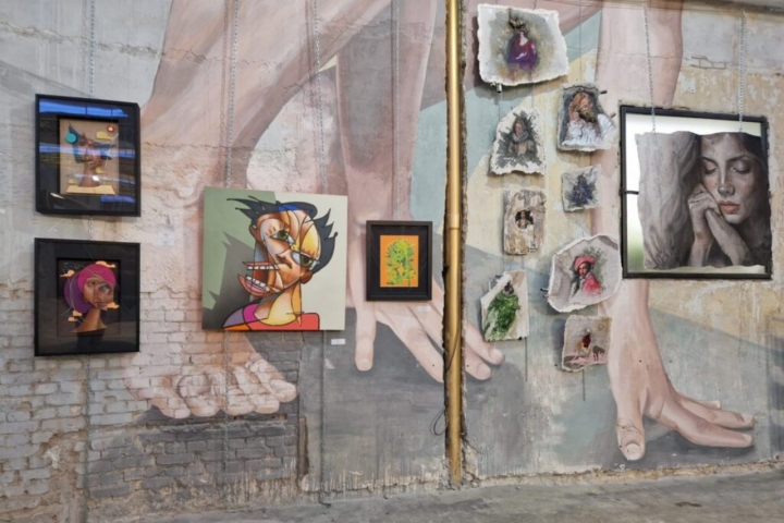 Alguna de las obras que podemos encontrar en esta galería abierta en 2023.