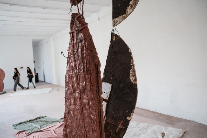 En su catálogo hay artistas como Julia Crehueras, Andrés Izquierdo, Augusta Lardy o Lucía Bayón.