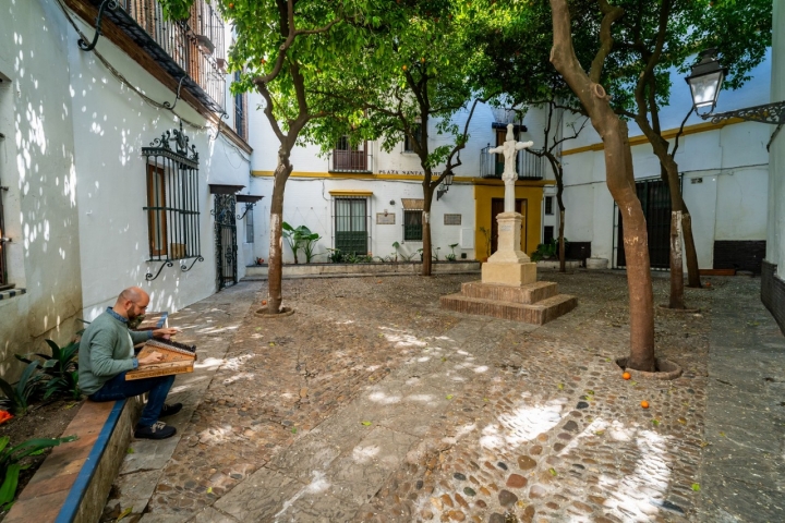 En la Plaza de Santa Marta.