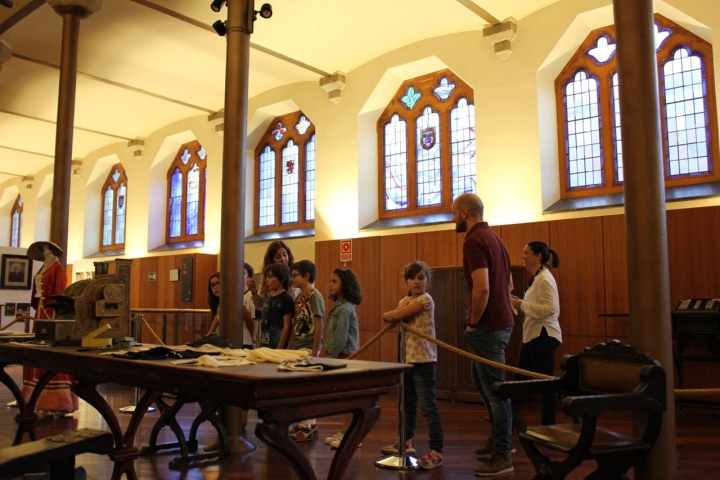 El Museo Casa Botines transporta a sus visitantes al siglo XIX. Foto: Museo Casa Botines