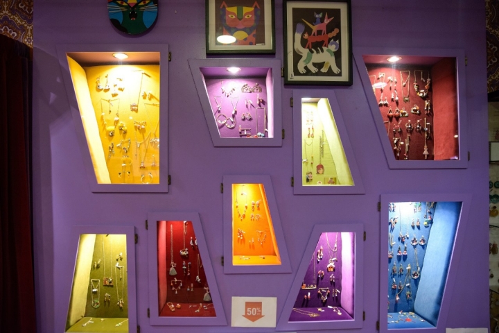 Tiendas de artesanía. De Cotío. Joyas