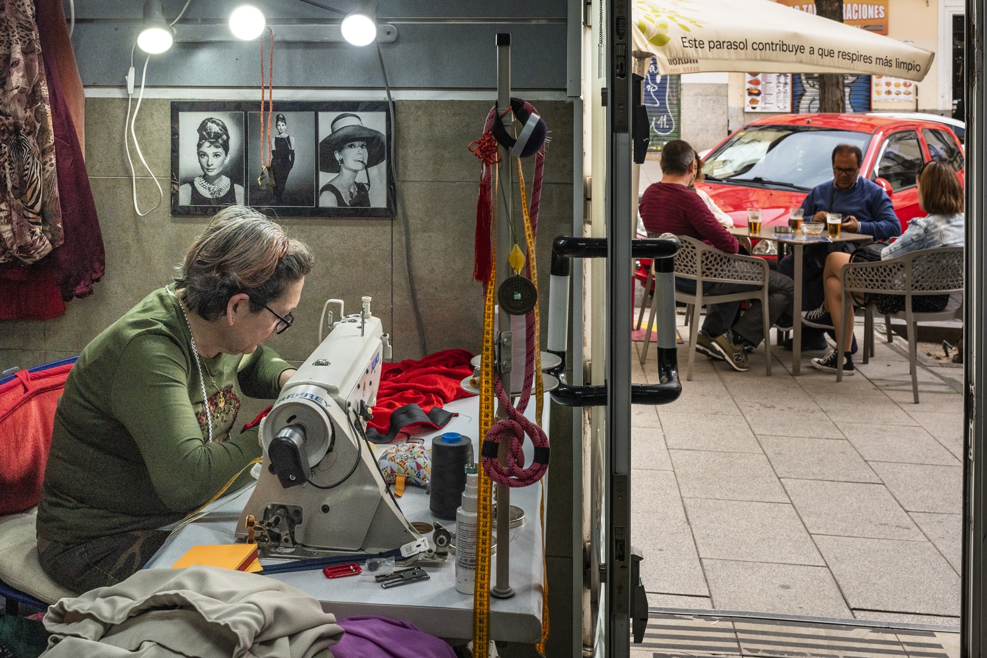 Tiendas icónicas Lavapiés A Tola de mi Gitana calle