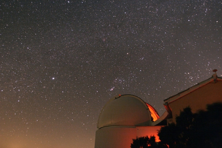 El cielo estrellado durante las noches en la localidad. Foto: Observatori Astronomic de la Universitat de València.