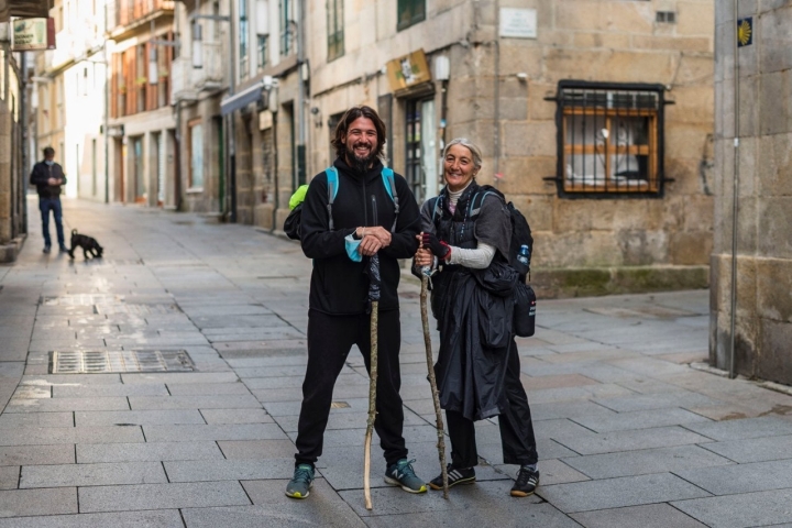 Camino Portugués por la Costa (Tramo 2): los peregrinos Maria Paz y Emilio, madre e hijo, en Pontevedra