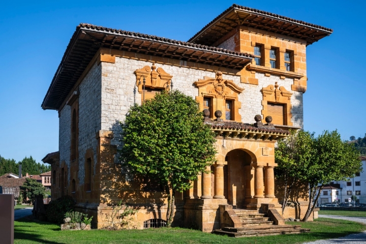 Palacete indiano Villa María en Cangas de Onís (Asturias)