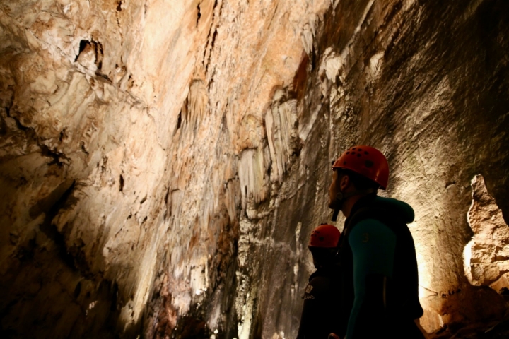 Cementerio Estalactítico de la Cueva de Valporquero (León)
