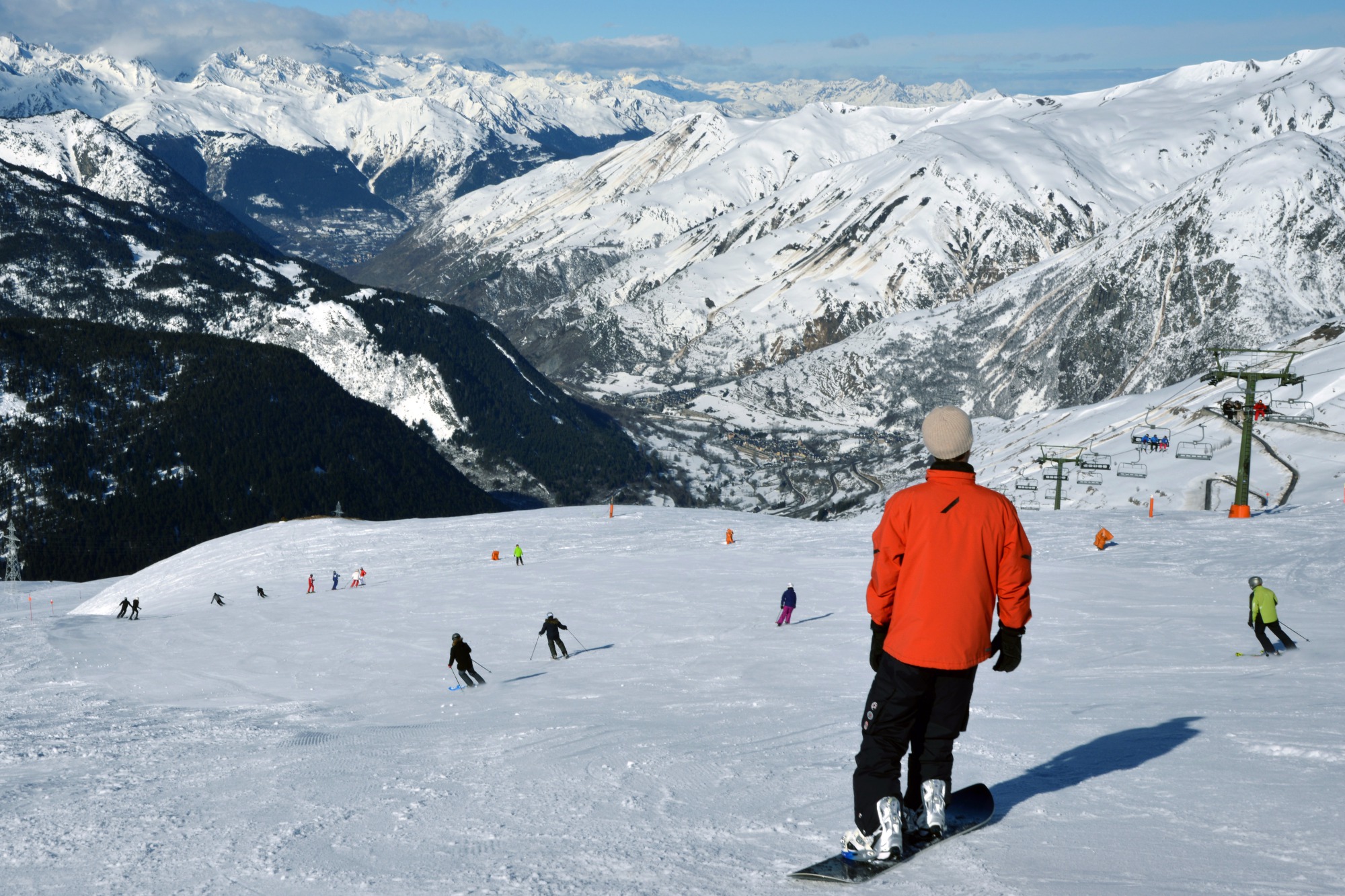 Valle de Arán desde el Cap de Baqueira. Pirineos Lleida. Foto: © Merino-Estebaranz