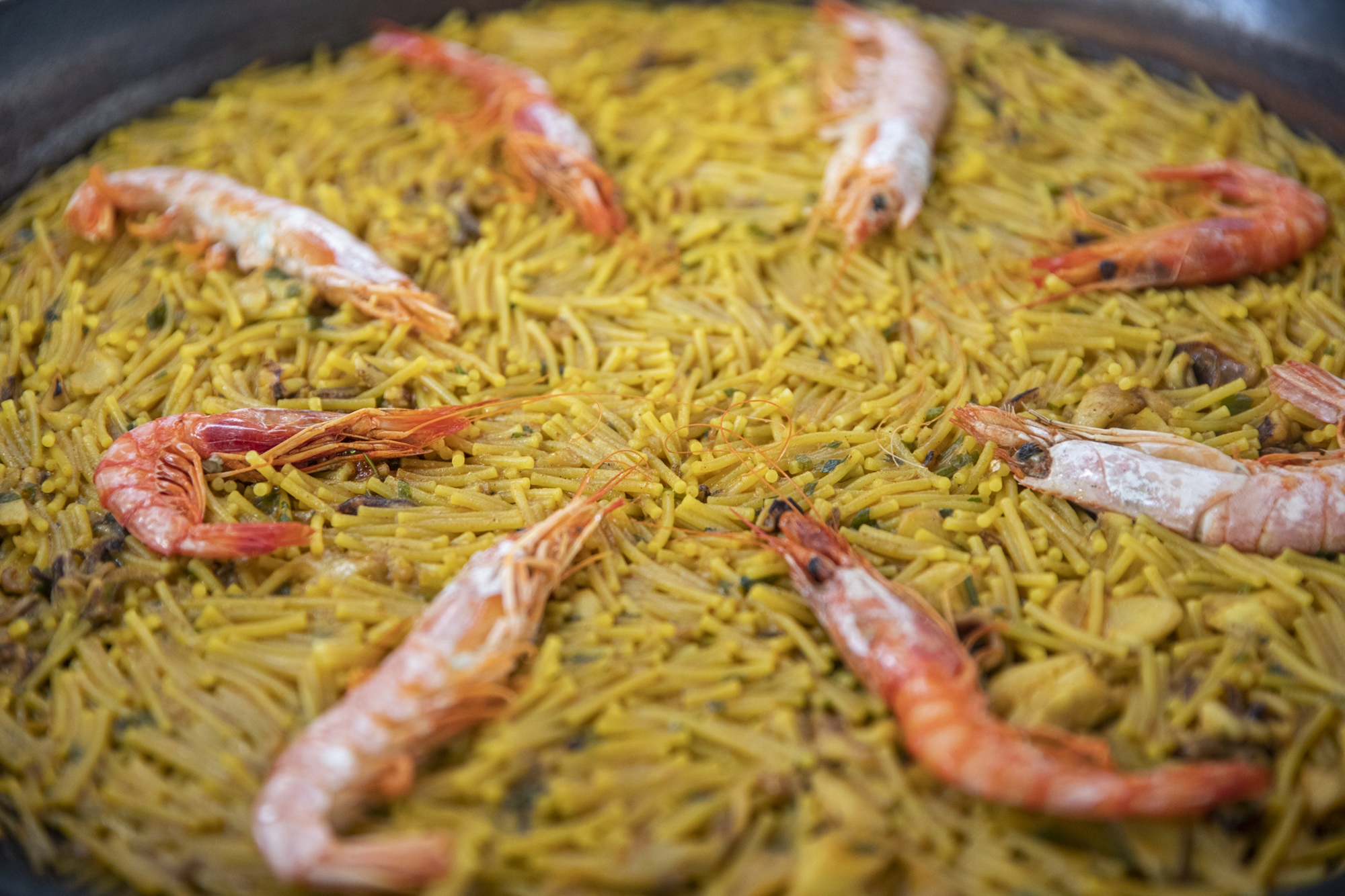 Dónde comer y dormir en la ruta de los Borgia fideuá