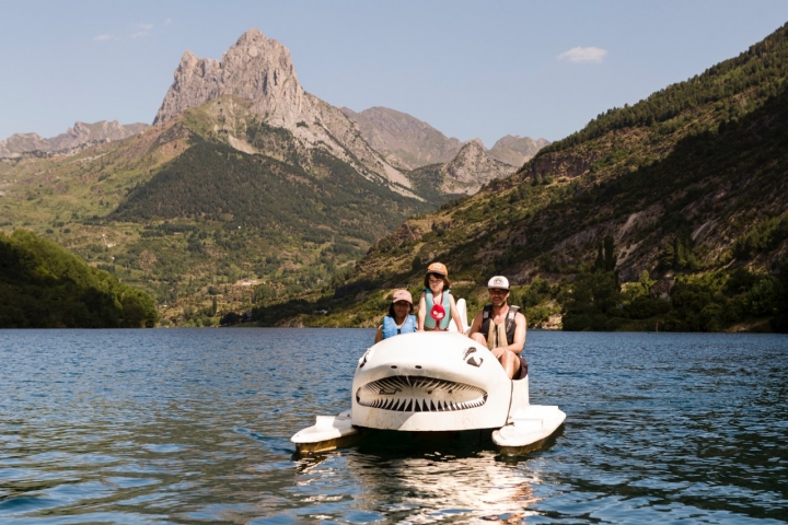 El alquiler de hidropedales es la opción más familiar.