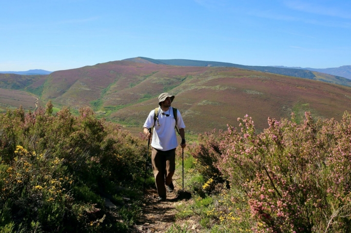 Senderista en Pico Teleno de León