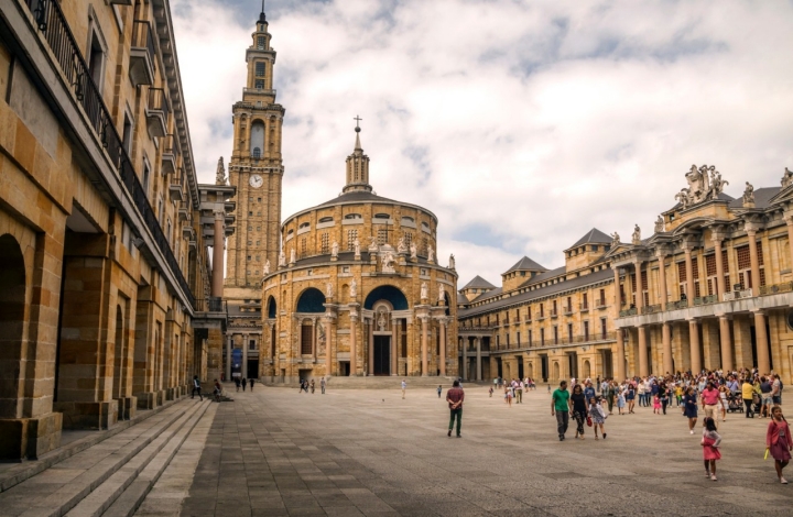 Universidad Laboral en Gijón