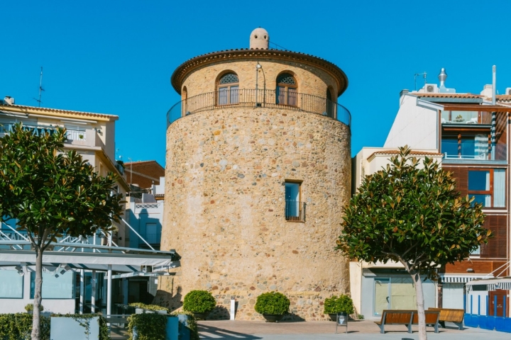 La Torre del Port alberga el Museu d'Història de Cambrils.
