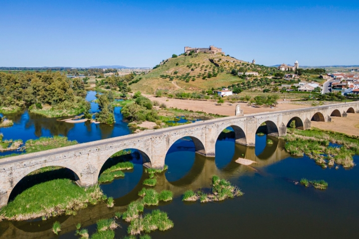 El hermoso puente romano de Medellín.