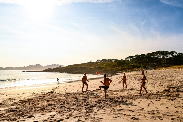 Ruta cabos O Morrazo playa Melide