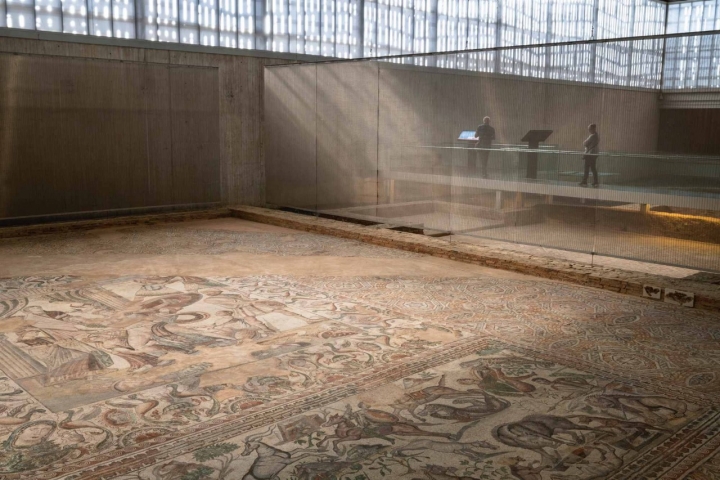 Cualquier ángulo del 'oecus' es una pieza única. 