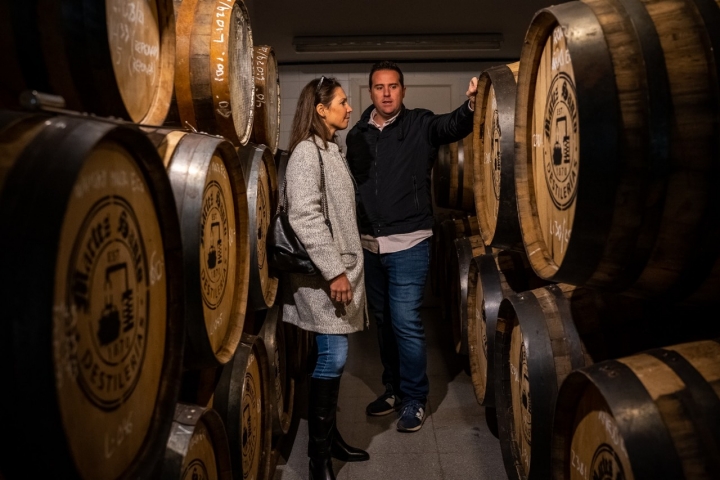 Visita a Higuera de la Sierra barriles