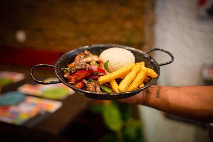 Cocina peruana cerca de la estación. Foto cedida