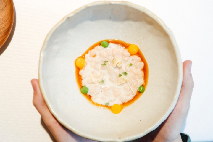 27/11/2018. León. Restaurante Pablo. Av. los Cubos, 8.  Alubia y bacalao. Foto de César Cid.